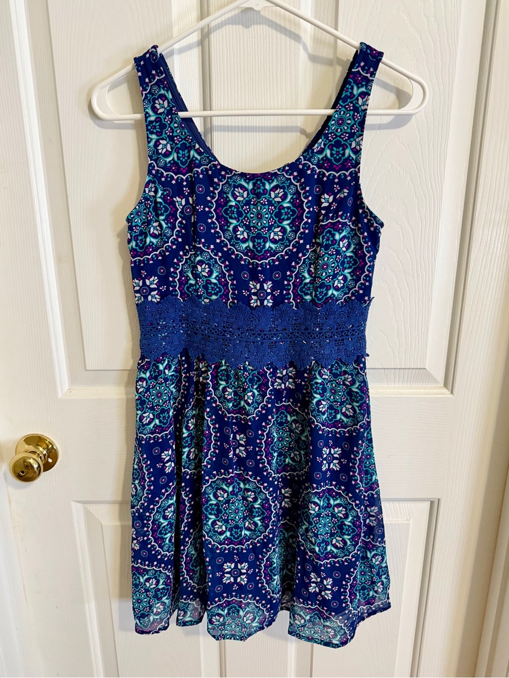 Sleeveless Navy Blue Mandala Print Dress with Lace Waist